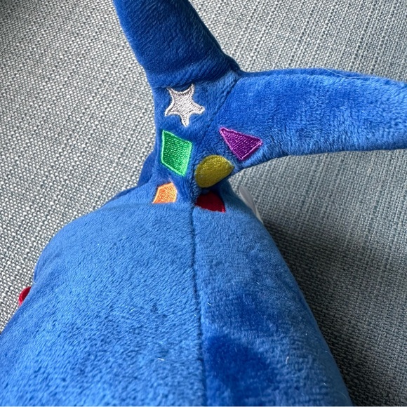 Buckle Toys Blue Whale - Picture 6 of 10